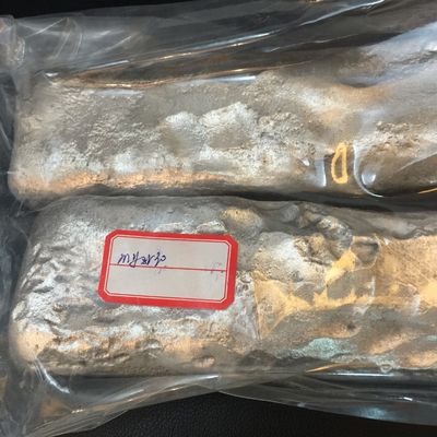 MgZr25 Μαγνησίου Ζιρκόνιο Master Alloy με περιεκτικότητα σε ζιρκόνιο 25% για την επεξεργασία των κόκκων σε 5kg Waffle Ingot