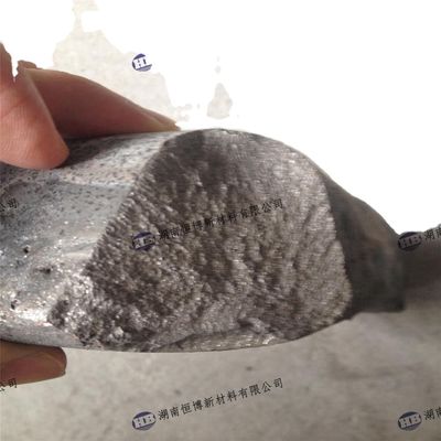 Κοκκία και πλινθώματα κράματος αργιλίου-νιοβίου πιστοποιημένα κατά ISO9001:2008 για αεροδιαστημικές και ιατρικές εφαρμογές