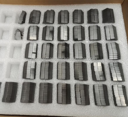 Πλάκα καρβιδίου του πυριτίου βιομηχανικής χρήσης με πυκνότητα 3,15 g/cm3 σε μεγέθη 50x50 και 100x100