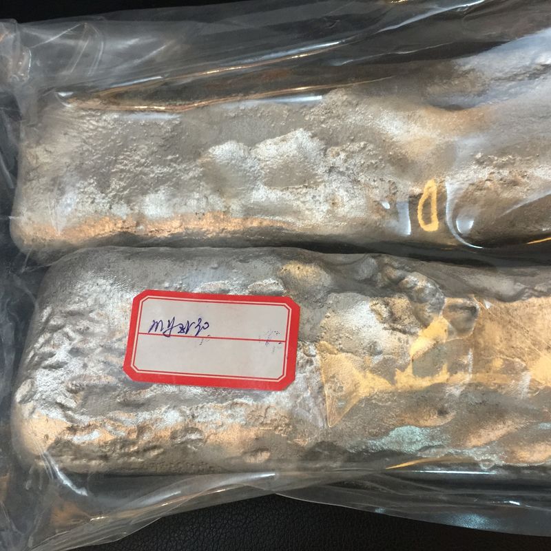 MgZr30 Μαγνησίου Ζιρκόνιο Master Alloy με περιεκτικότητα σε 30% Ζιρκόνιο για την αεροδιαστημική επεξεργασία σιτηρών και καθαρότητα 99,5%